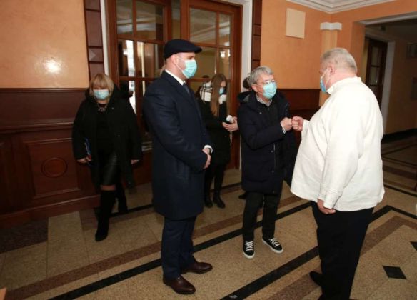 Читати далі...