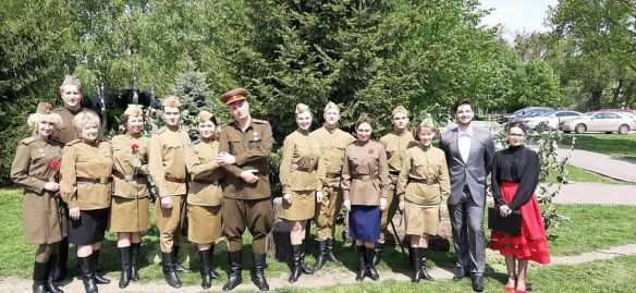 Читати далі...