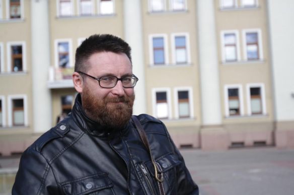 Читати далі...