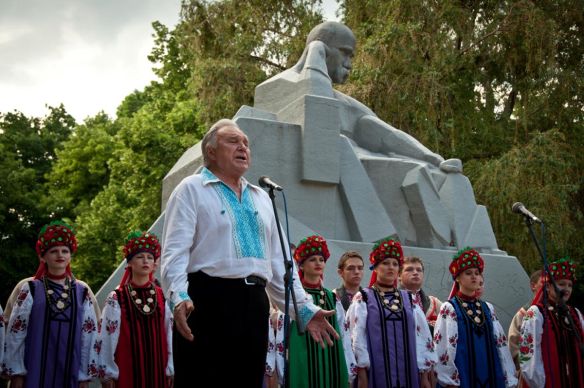 Читати далі...