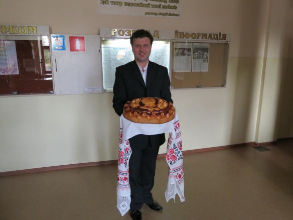 Читати далі...
