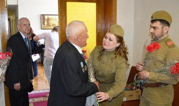 Читати далі...