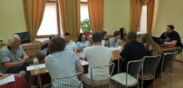 Читати далі...