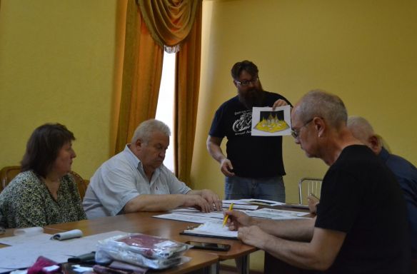 Читати далі...