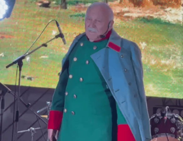 Читати далі...